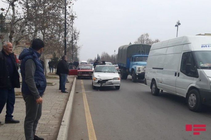 Gəncədə məktəblini maşın vurub