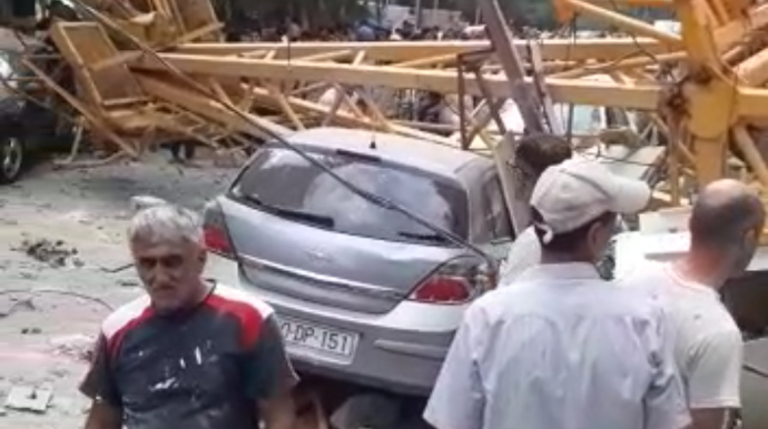 Bakıda kran aşıb, ölən və yaralananlar var   - VİDEO