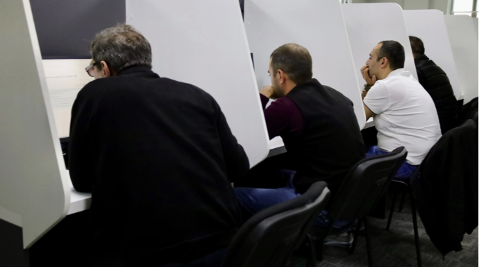 Taksi sürücüləri üçün növbəti imtahan keçirildi - 1300 namizəd uğur qazandı 