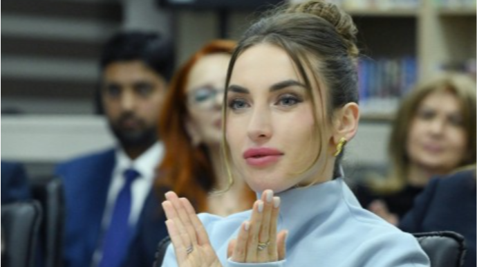 Prezidentin gəlini müəllifi olduğu layihəni təqdim edib - FOTOLAR 