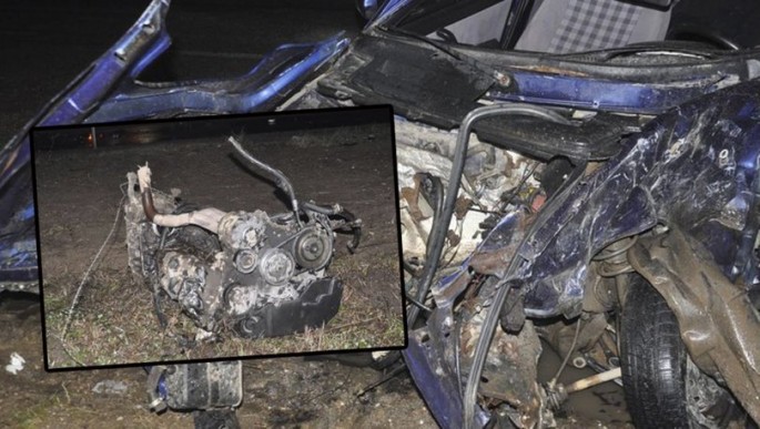 İki maşın toqquşdu: birinin mühərriki 20 mert irəliyə düşdü - FOTO