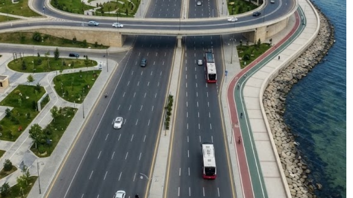 Abşeron sahillərində nəqliyyat yükü necə azaldılmalıdır? – EKSPERT