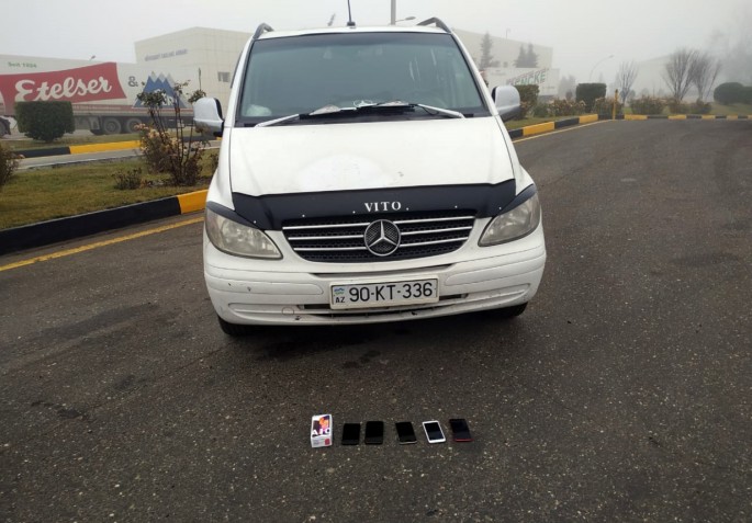 Müxtəlif markalı mobil telefonlar aşkarlanıb