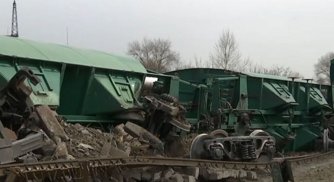 İki yük qatarı toqquşdu: 4 yaralı