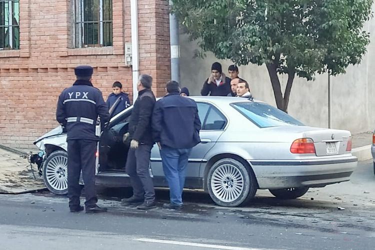 “BMW” iki “VAZ”la toqquşdu: xəsarət alanlar var - FOTO