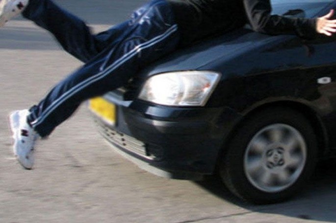 59 yaşlı kişini avtomobil vurub - Qaradağda