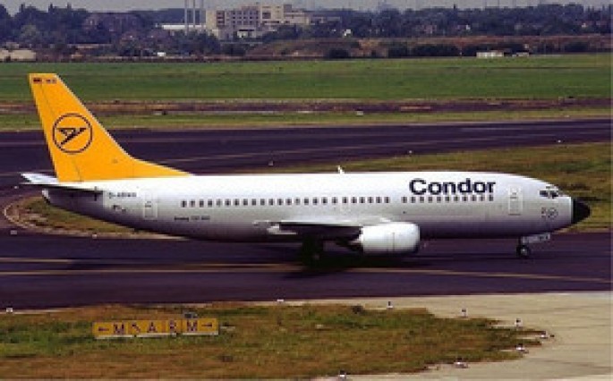 Sərnişin təyyarəsi bomba xəbəri səbəbindən təcili eniş edib