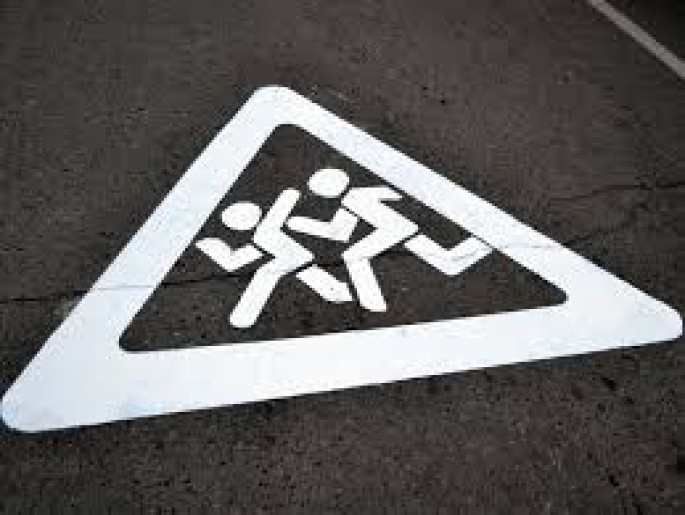 8 yaşlı qızı maşın vurub - Tovuzda