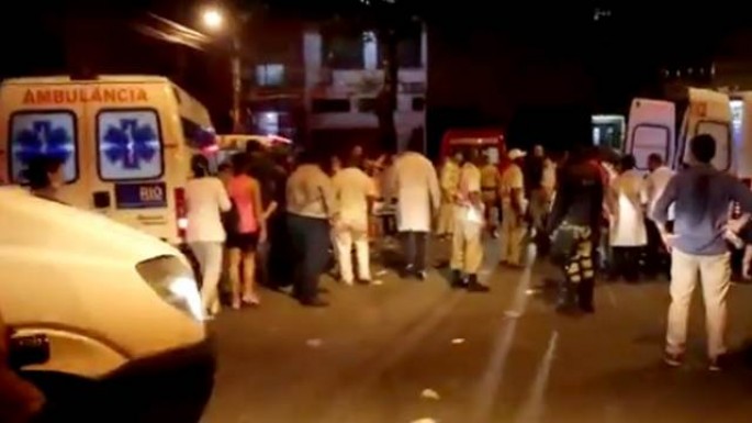 103 xəstənin olduğu xəstəxana yandı: 11 ölü