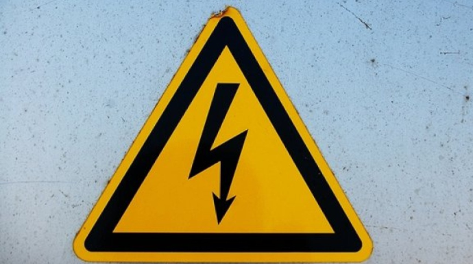 Siyəzəndə 35 yaşlı kişini və 6 baş mal-qaranı "tok" vurdu 