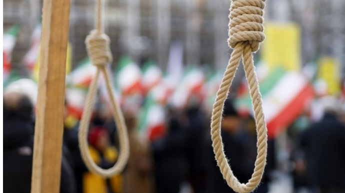 İranda 11 ay ərzində 700-dən çox məhbus edam edilib