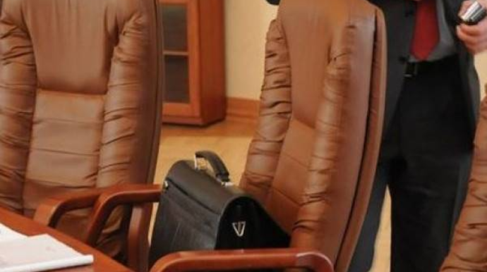 Bakıda yüksək vəzifəli məmur 3-cü dəfə koronaya yoluxdu - Öləcək dedilər, ...  - FOTO