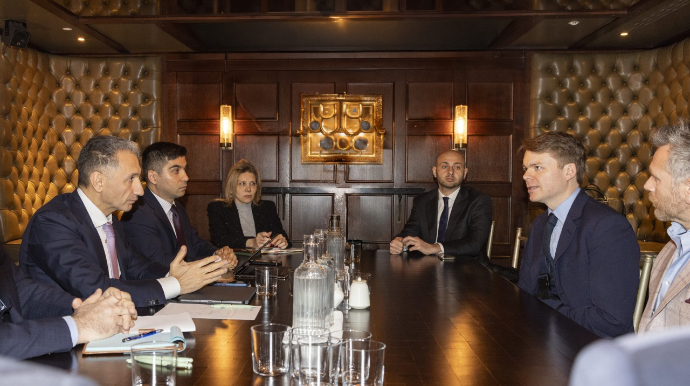 Nazir “Palantir” şirkətinin nümayəndələri ilə görüşdü 