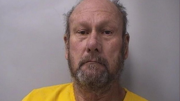 67 yaşlı kişidən QANDONDURAN CİNAYƏT:  4 nəfəri güllələdi, cəsədlərini parçalayıb...