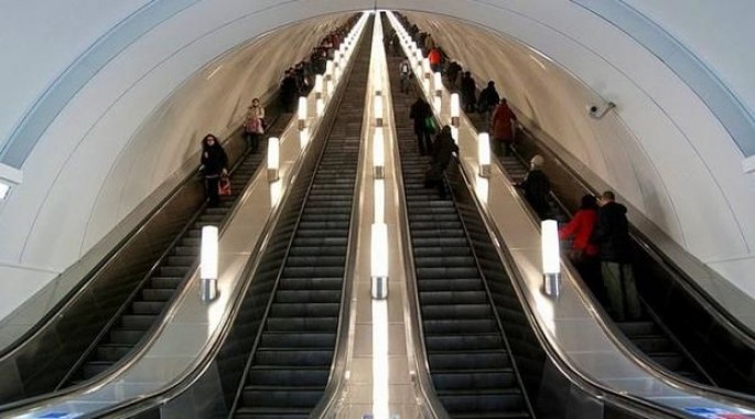 Bakı metrosu 25 eskalator alıb