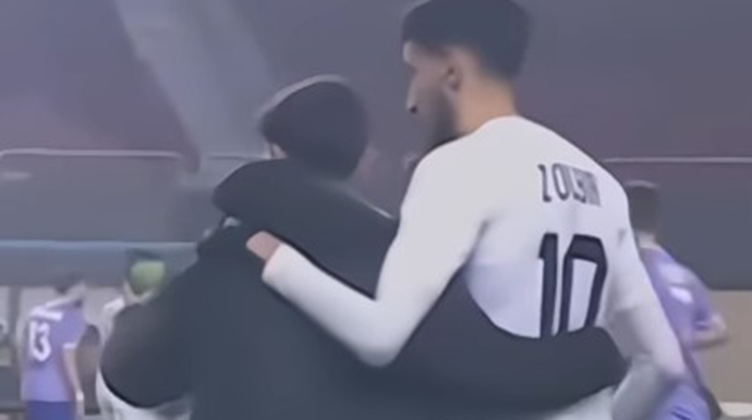 "Qarabağ” Zubirlə şəkil çəkdirən uşağa görə 2500 manat cərimələndi - VİDEO