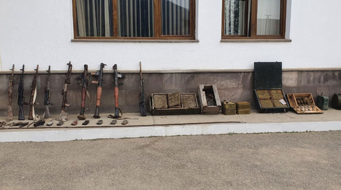 Xocavənddə xeyli sayda silah-sursat aşkar edilib - VİDEO 