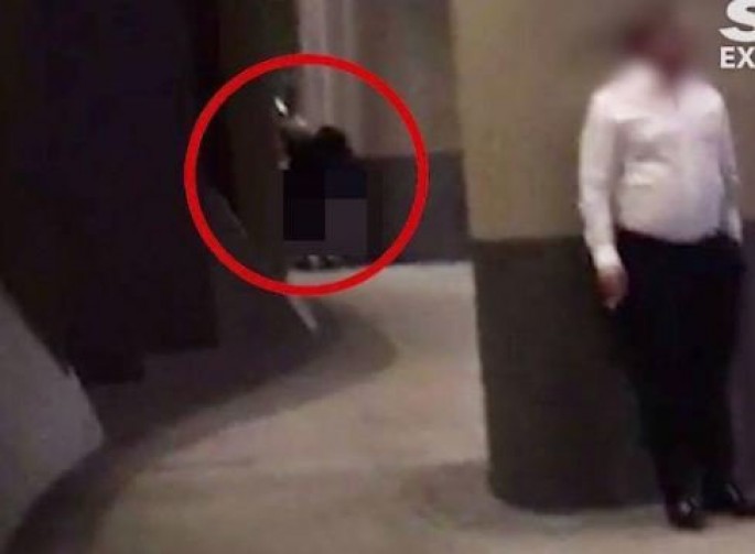 Küçədə əxlaqsızlıq edən cütlüyə mühafizəçi də mane ola bilmədi - FOTO