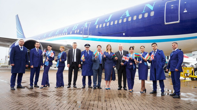 AZAL Londonun daha bir hava limanına uçuşlara başlayıb  - FOTO