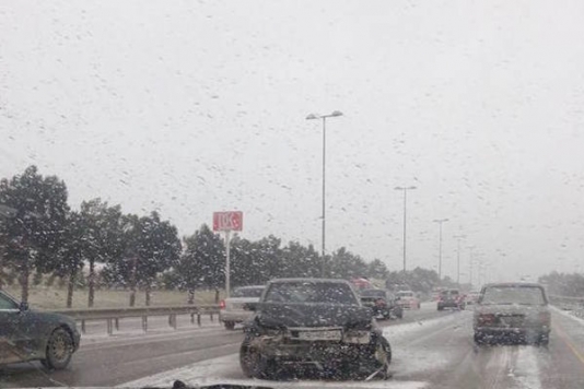 Sumqayıt-Bakı yolunda hərəkət çətinləşib, qəzalar var - FOTO