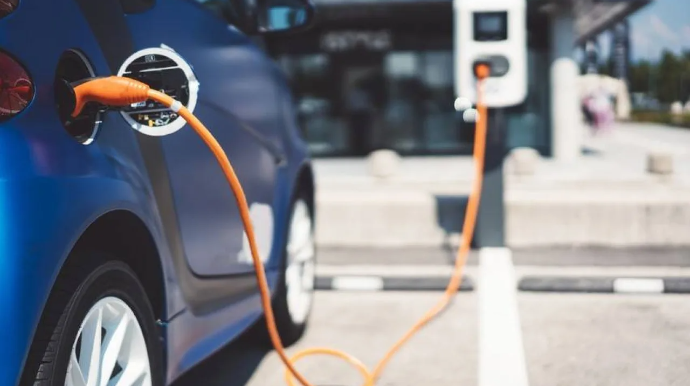 Elektrik və hibrid avtomobillərinin alışına 75 milyon manat kredit verilib 