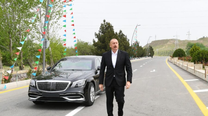 Prezidentin maşını yaxından görüntüləndi: Diqqətçəkən məqam   - VİDEO - FOTO