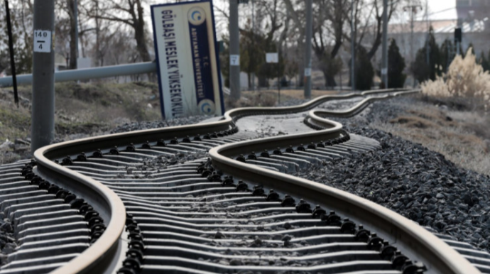 Zəlzələ dəmir yollarını bu vəziyyətə saldı - FOTO 