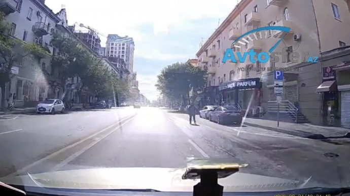 “Bəzi piyadalar “mənə heç nə olmaz” prinsipi ilə yolu keçir” – AQİL RƏHİMOV - VİDEO 