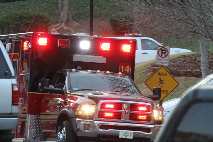 Məktəbli avtobusu qəzaya uğradı: 11 yaralı