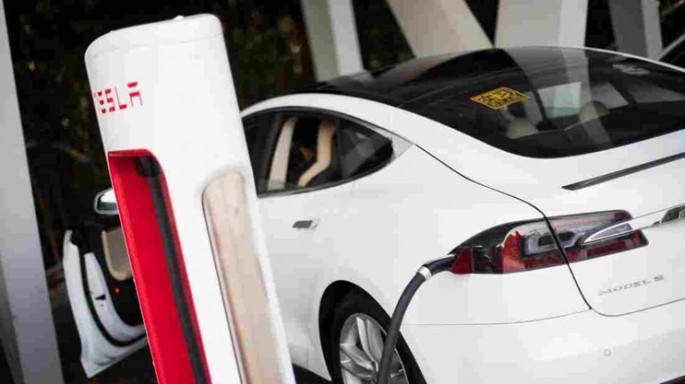“Tesla” 2000 avtomobilini geri çağırmağı planlaşdırır