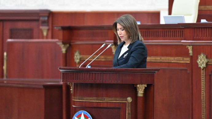 Bahar Muradova Milli Məclisdə hesabat verir   - YENİLƏNİB