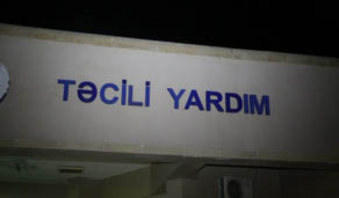 Saatlıda qəzaya düşən yaralının yaxınları xəstəxanada həkimi döyüb