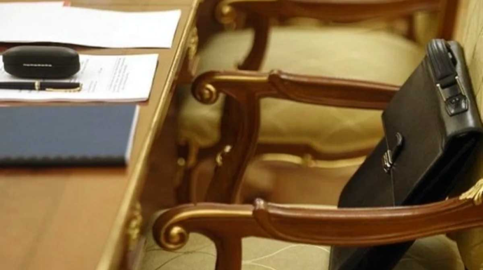 Rəis işdən çıxarıldı - FOTO 