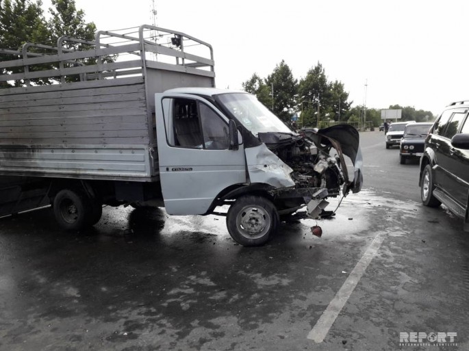 Bərdədə yol qəzasında xəsarət alan iki nəfər Bakıda xəstəxanada ölüb