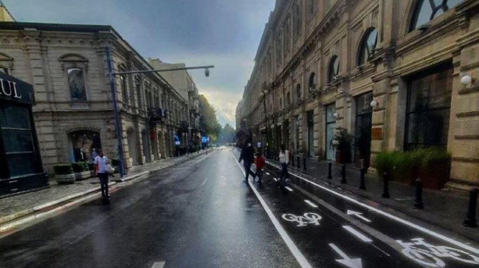 Bakının bu küçəsində velosiped zolaqları çəkildi - FOTO  - VİDEO