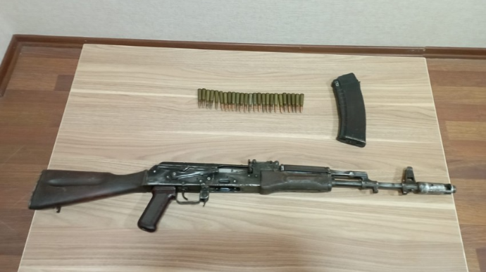 Zərdabda avtomat satmaq istəyən Bakı şəhər sakini saxlanılıb - FOTO 