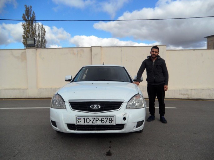 Banka məxsus avtomobil qaçırılıb - FOTO