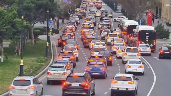 Yollarda qayda pozan sürücülərlə necə davranılmalıdır? - VİDEO 