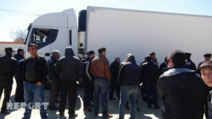 Yük maşını sürücülərinin tətili davam edir - Dağıstanda