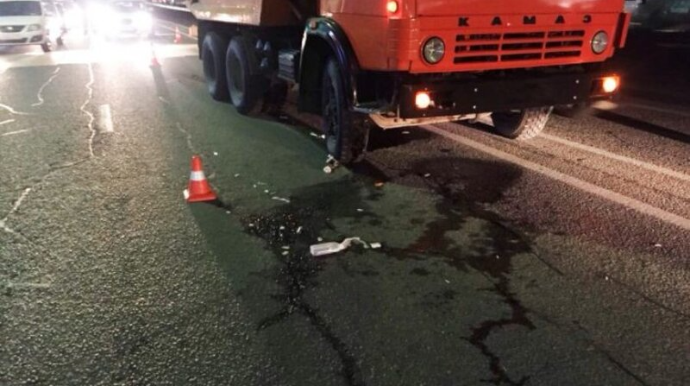 Şəkidə yük maşını piyadanı vurub