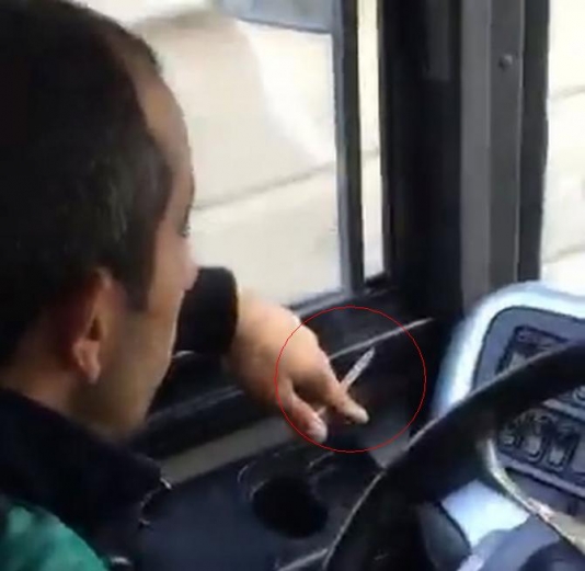 Bakıda avtobus sürücüsündən daha bir özbaşınalıq - VİDEO