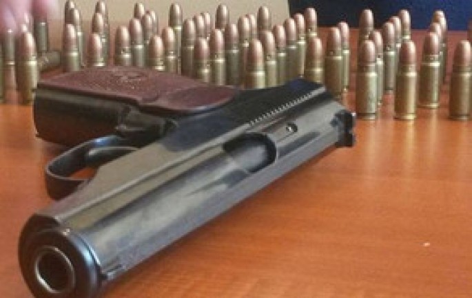 Bərdə sakinindən silah-sursat götürülüb