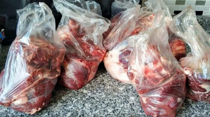 Şəhid ailələrinə yararsız qurban əti göndərən vəzifəli şəxsə töhmət verildi - FOTO