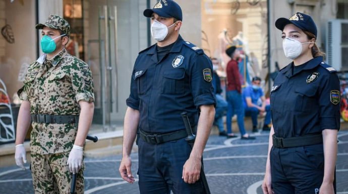 Bakıda polis karantin rejimini pozanları cərimələyir
