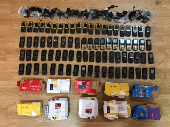 Avtomobildən qanunsuz mallar aşkarlanıb - FOTO