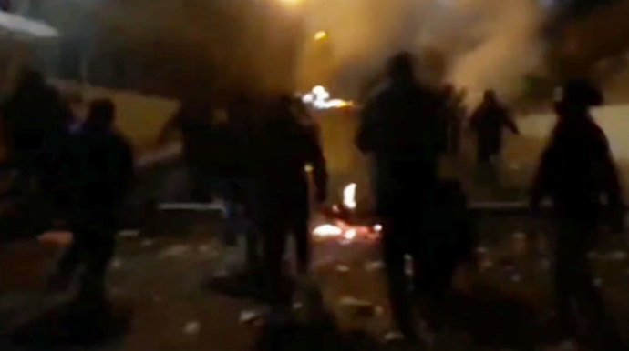 В Южном Азербайджане подожгли автомобили, принадлежащие карательным отрядам  - ВИДЕО