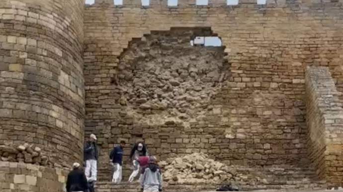 İçərişəhərdə qalan divarındakı uçqunun səbəbi restoranların fəaliyyətidir - MEMAR 