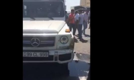 Bakıda xanımın aşırdığı “Galendewagen” polisin imiş - FOTO