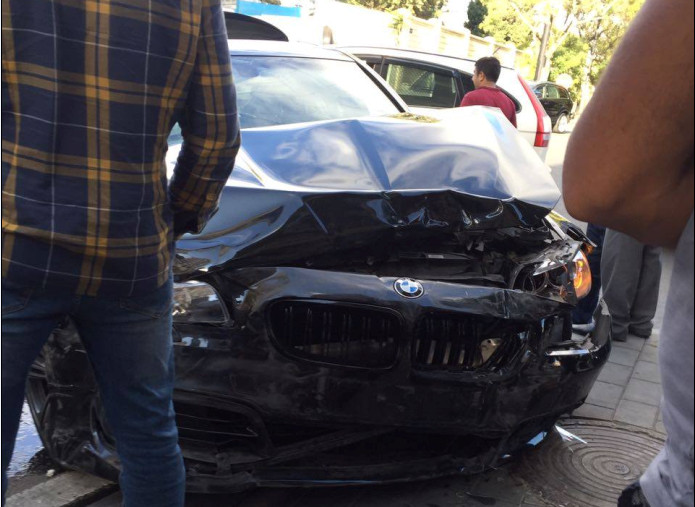 Bakıda 10 günün "BMW"si qəzaya düşdü – Eyni yerdə - FOTOLAR