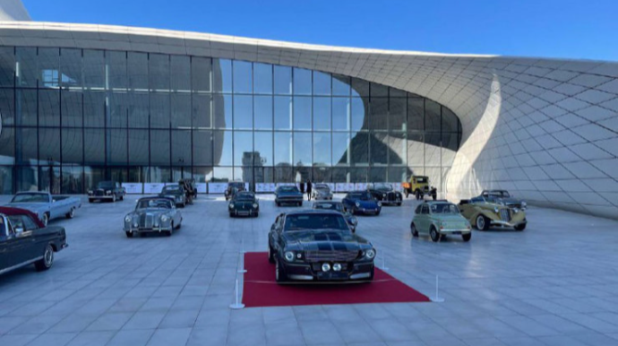 Klassik avtomobillərin sərgisi keçirildi- FOTO-YENİLƏNİB 